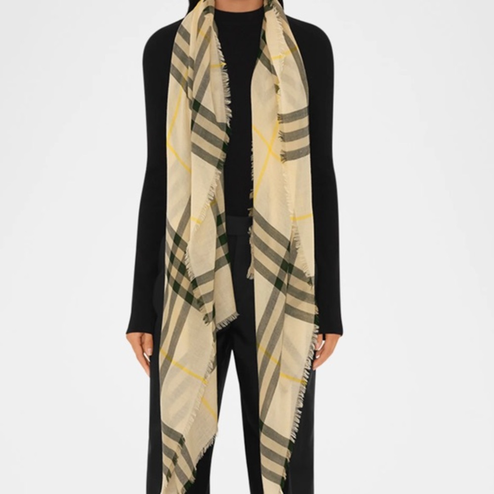 Burberry Check Wool Scarf - Color: Candle